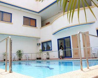 Dumaguete Springs Apartment - Dumaguete City - Bể bơi