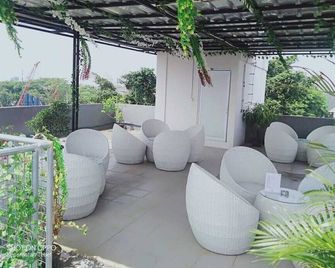 Daima Syariah Mansion - Yakarta - Patio