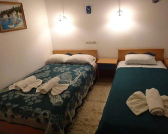 Sofia Rooms - Loutra Edipsou - Bedroom