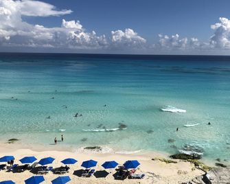 Salvia Cancun Aparts - Cancún - Strand