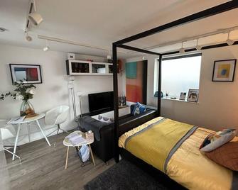 The Studio by Hip Haus - Cleethorpes - Bedroom