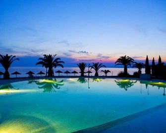 Acrotel Lilyann Boutique Hotel - Elia Nikitis