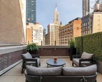 Broadway Plaza Hotel - New York - Ban công
