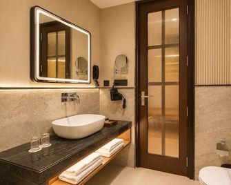 Lotus Vista Hotel - Álvaro