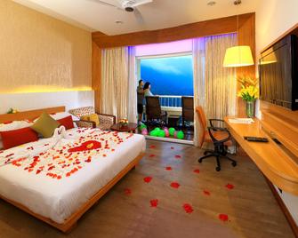 Devonshire Greens - The Leisure Hotel And Spa - Munnar - Bedroom