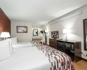 Travelodge by Wyndham Peoria - Peoria - Schlafzimmer