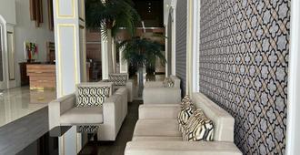 Sama Inn Hotel - Riad - Recepción
