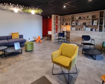 ibis Pontarlier - Pontarlier - Lounge