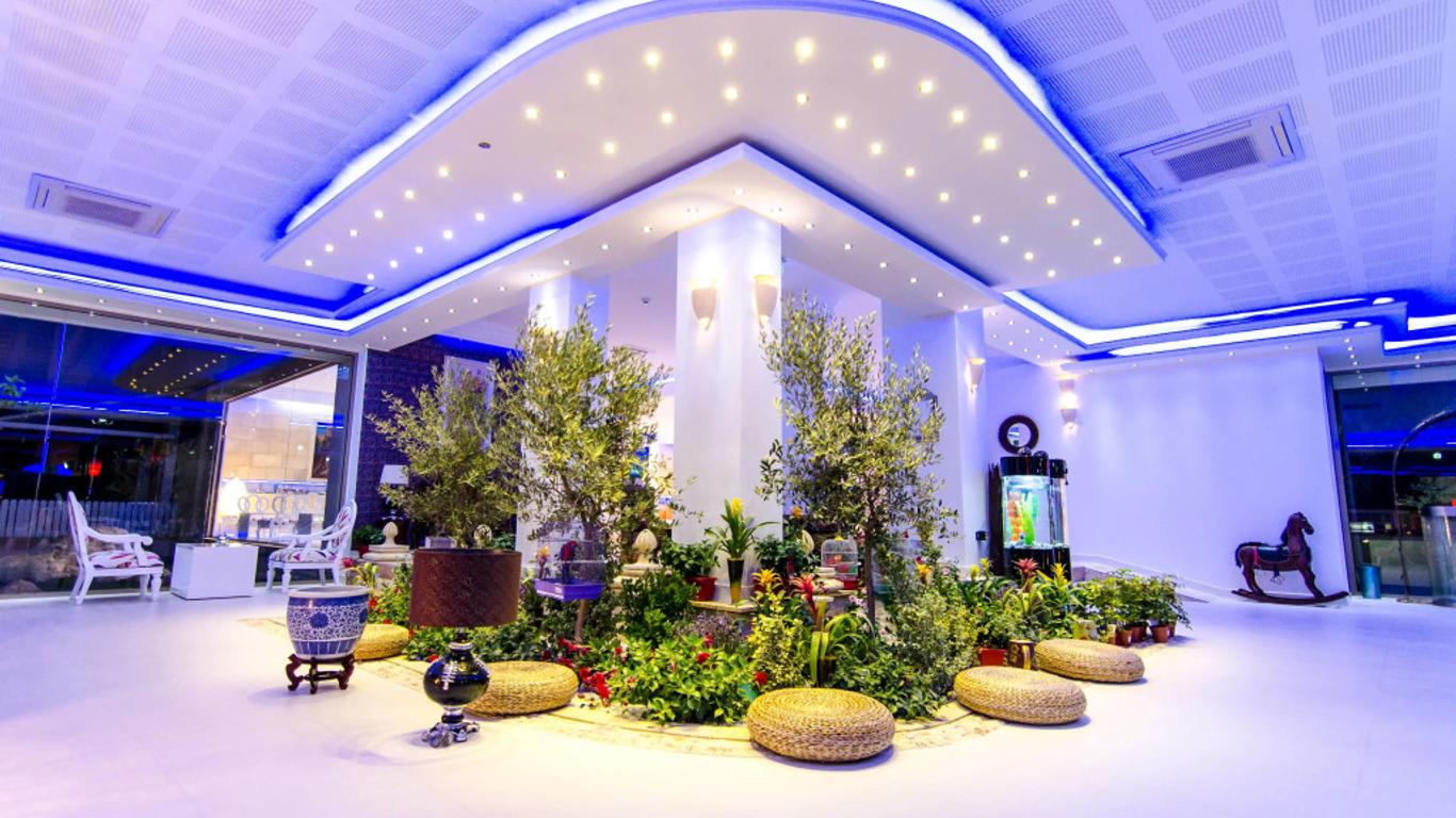 Phoenicia Luxury Hotel