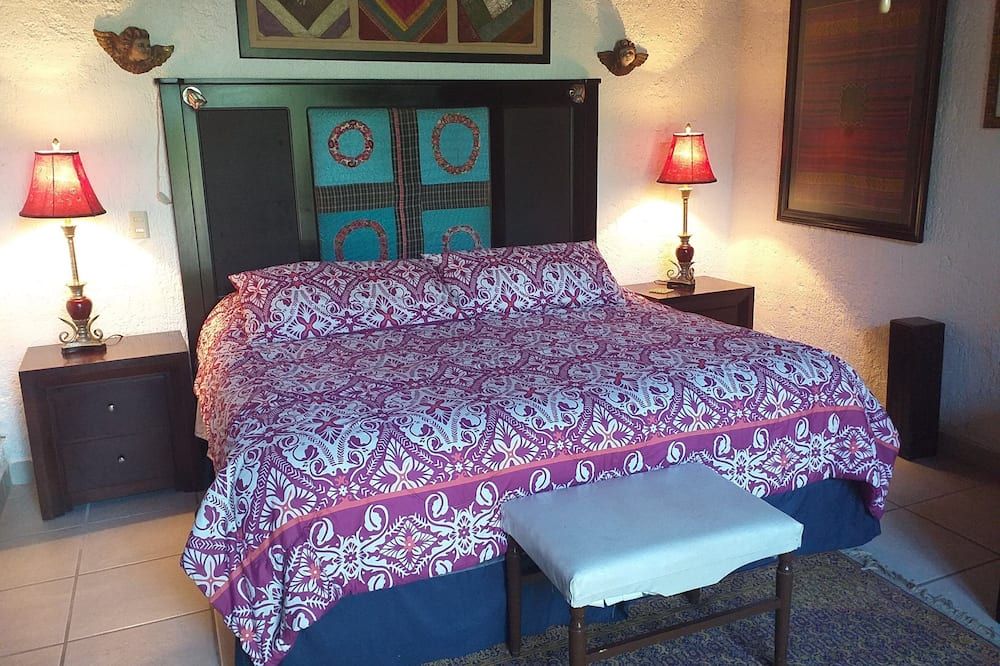 Casa Flores Bed Breakfast - اجيجيك - غرفة نوم