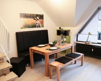 Steinmännchen Ferienwohnung - Goslar - Essbereich