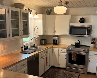 Sunset shores - Ottertail - Cocina