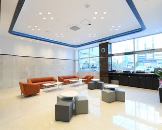 Toyoko Inn Changwon - Changwon - Lobby