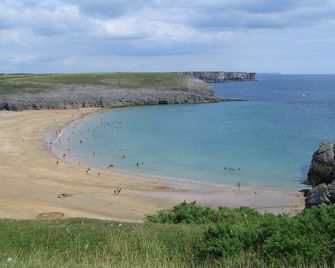 Modern Holiday Home a Few Minutes Walk from Beautiful Beach. - Lamphey - Plage