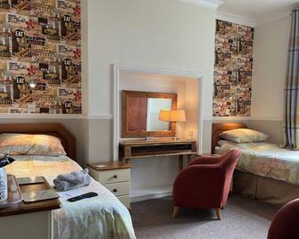 Clarence House Hotel - Skegness - Bedroom