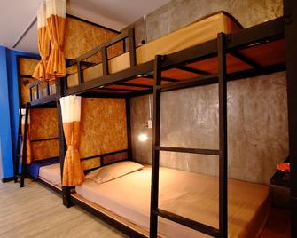 Nap Corner hostel - Phitsanulok - Bedroom