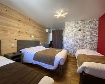 Hotel Des 4 Vents - Aigues-Mortes - Bedroom