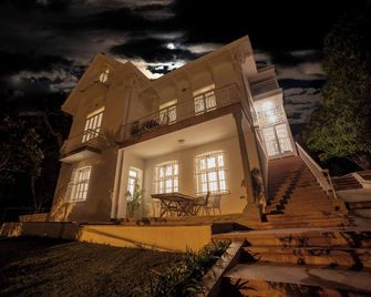 Triada Hotel Buyukada - Büyükada - Gebäude