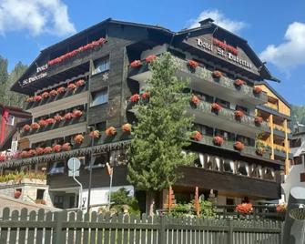 Hotel Garni St. Hubertus - מדונה די קמפייו - בניין