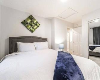 Chiccityescape3bdrm King - Stony Plain - Ložnice