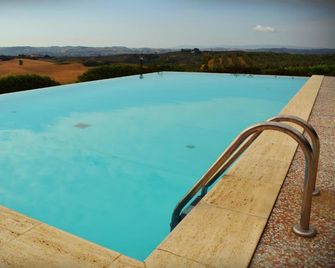 Agriturismo Luggiano - Vinci - Zwembad