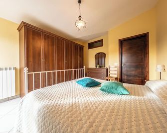 La Casetta Di Gerani - Montemarano - Bedroom