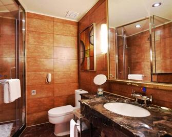 Bremen Hotel - Harbin - Bathroom