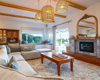 Hilltop Boutique Hotel - George