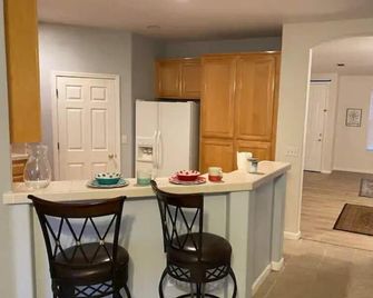 Witter luxery home - Sacramento - Matsal
