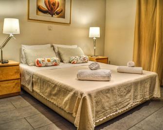 Iro Suites - Andros