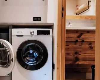 The Chalets of the Arvan - 4AB- Superb renovated chalet for 10 people - Saint-Jean-d'Arves - Laverie