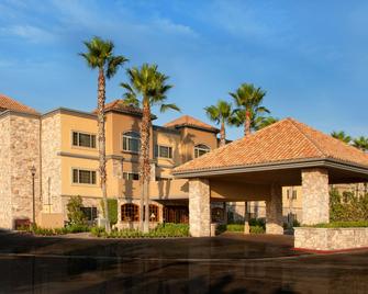 Ayres Suites Diamond Bar - Diamond Bar - Building