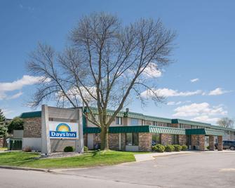 Days Inn by Wyndham Mason City - Mason City - Building