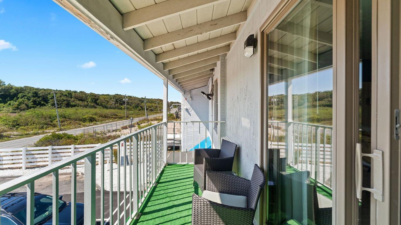 Pilgrim Sands on Long Beach