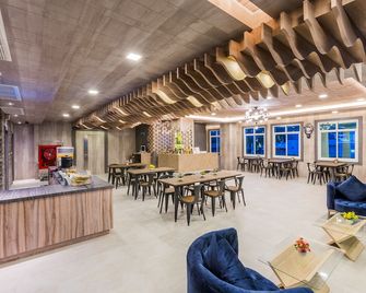 Evergreen Suite Hotel - Surat Thani - Restaurant