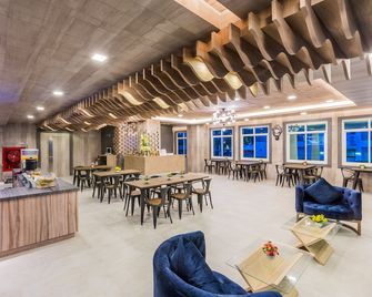 Evergreen Suite Hotel - Surat Thani - Restaurant