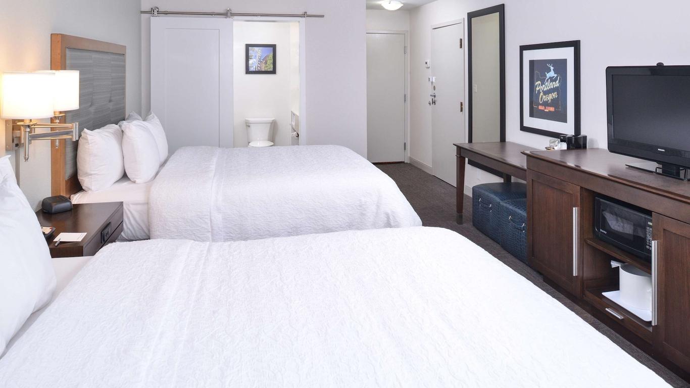 Hampton Inn Portland East