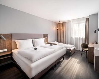 elaya hotel oberhausen - Oberhausen (Nordrhein-Westfalen) - Schlafzimmer