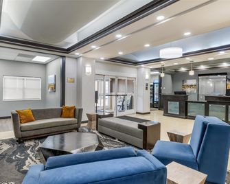 Best Western Plus JFK Inn & Suites - נורת' ליטל רוק - לובי