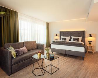 Holiday Inn - the niu, Crusoe Bremen Airport - Bremen - Schlafzimmer