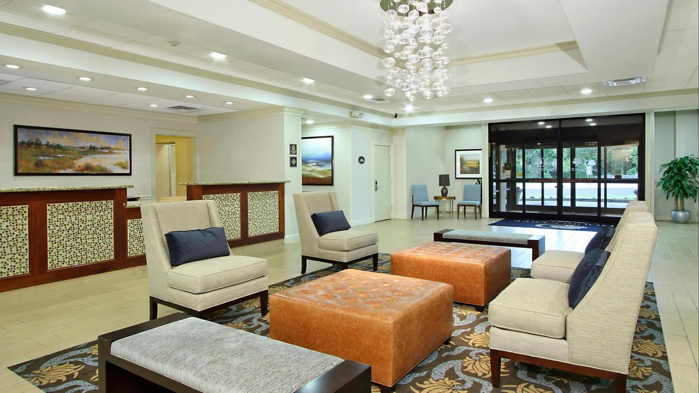 DoubleTree by Hilton Hotel Mahwah