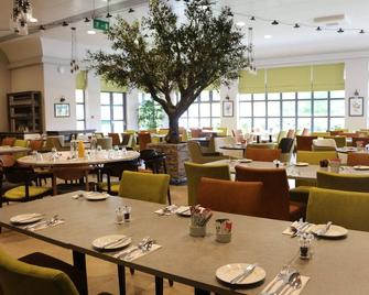 The Woodlands Event Centre - Bedford - Restoran