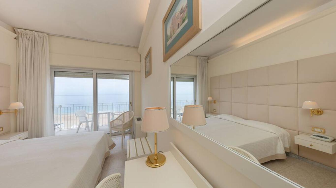 Hotel Numana Palace
