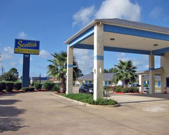 Scottish Inns And Suites - Angleton - Gebouw