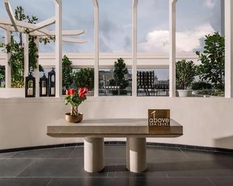 The Raintree, St. Mary's Road - Chennai - Lobby