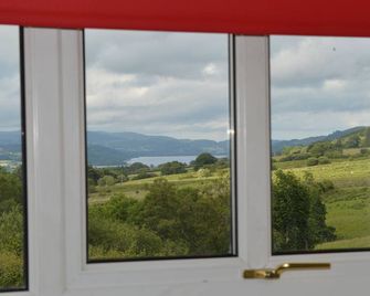 Secluded Snowdonia famhouse with mountain views - Llanuwchllyn - Balcony