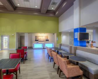 Holiday Inn Express & Suites Tempe - Tempe - Lobby