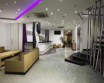 Oak Tree Urban Hotel Jakarta - Jakarta - Lobi