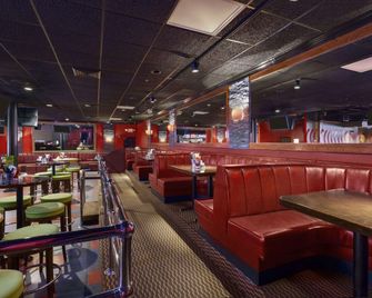 Ramada by Wyndham Rochelle Park Near Paramus - Rochelle Park - Restaurant