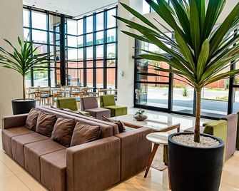 Rio Hotel by Bourbon Maringá - Maringá - Lounge